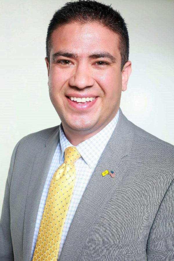 Mayor Javier Perea